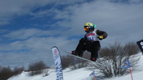 Simon Ammann vince la qualificazione su Normal Hill. Tutti gli italiani superano il 'taglio'