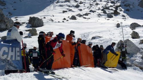 "La Reine Blanche", un gigantone di 13 chilometri anima la primavera di Valtournenche