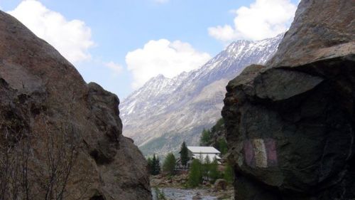 Rifugio ventina dal sentiero del ghiacciao