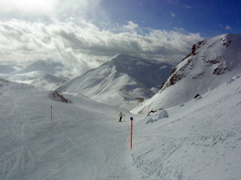 Lo Statzerhorm sulla pista 49Il puntino è Federica in mezzo alla nebbia