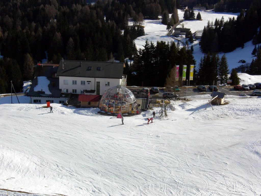 Una delle tante cupole bar pubVoglio di aprés-ski ?!