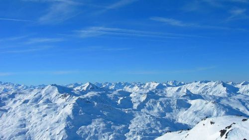 Il 20 Novembre apre Val Thorens, si parte con lo Skipass a 22€ e gli Ski Test di 15 produttori