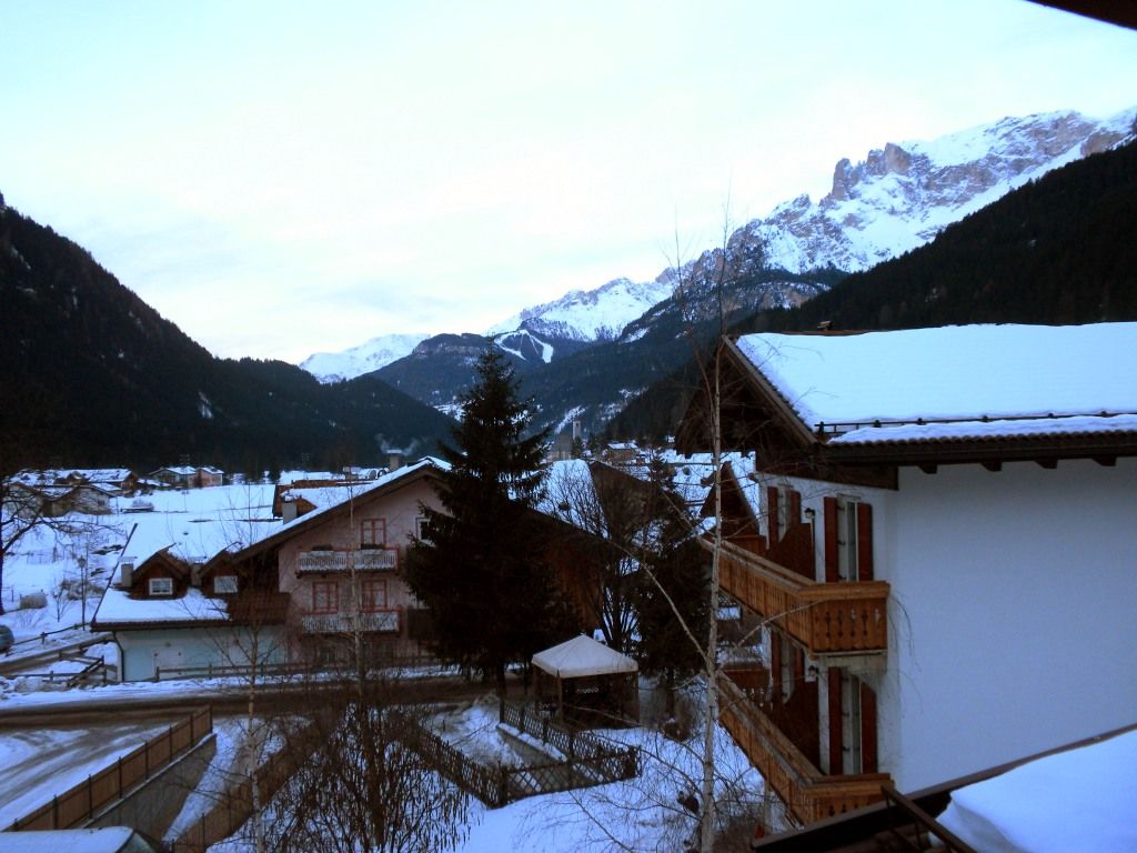 21/01/2011 - il mattino dopo la serata al Stua Anthilia - Bar (Piaz de Ciampedel, 28 - Campitello di Fassa). GRAZIE MILLE PER LA SPLENDIDA ACCOGLIENZA!