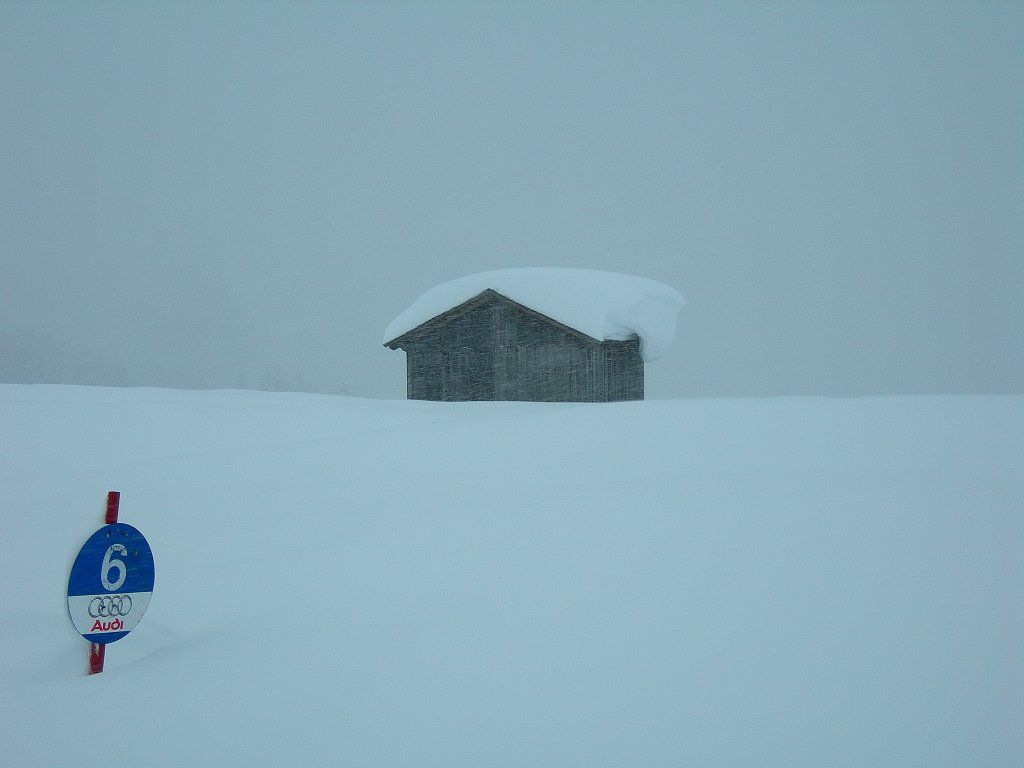 sommersi dalla neve