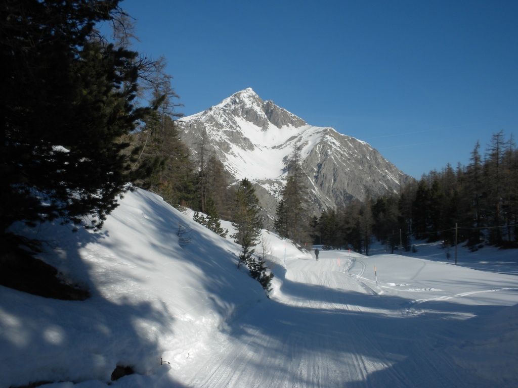 Strada per Claviere