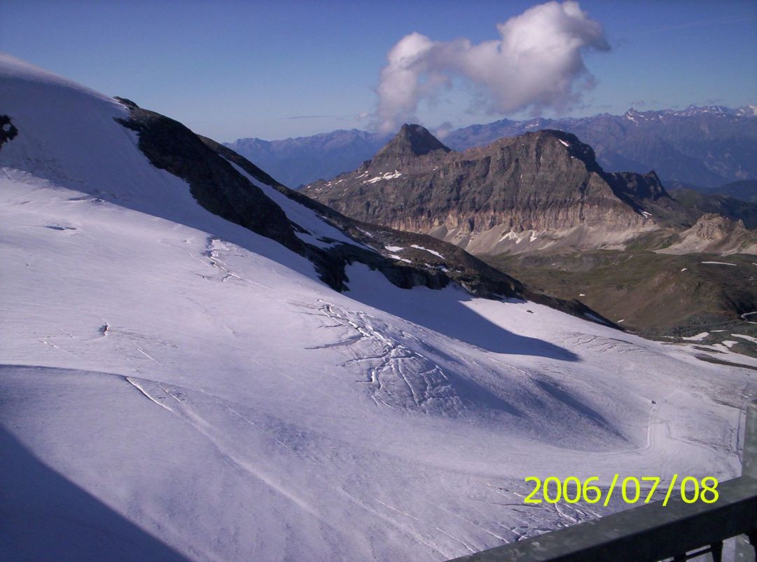 PISTA VENTINA (aperta in inverno) DA PLATEAU ROSA