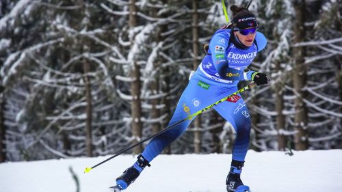 Biathlon: la Sprint è di Julia Simon, Wierer oltre il ventesimo posto la migliore azzurra