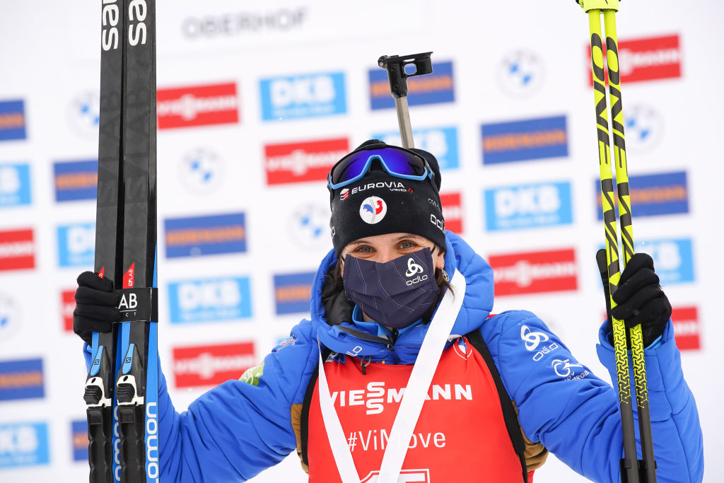 Biathlon: Julia Simon sul filo di lana nella Mass Start di Anterselva. Wierer e Vittozzi male al tiro