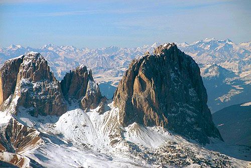 I due giganti di roccia che dominano la val gardena visti dal sas prodoi