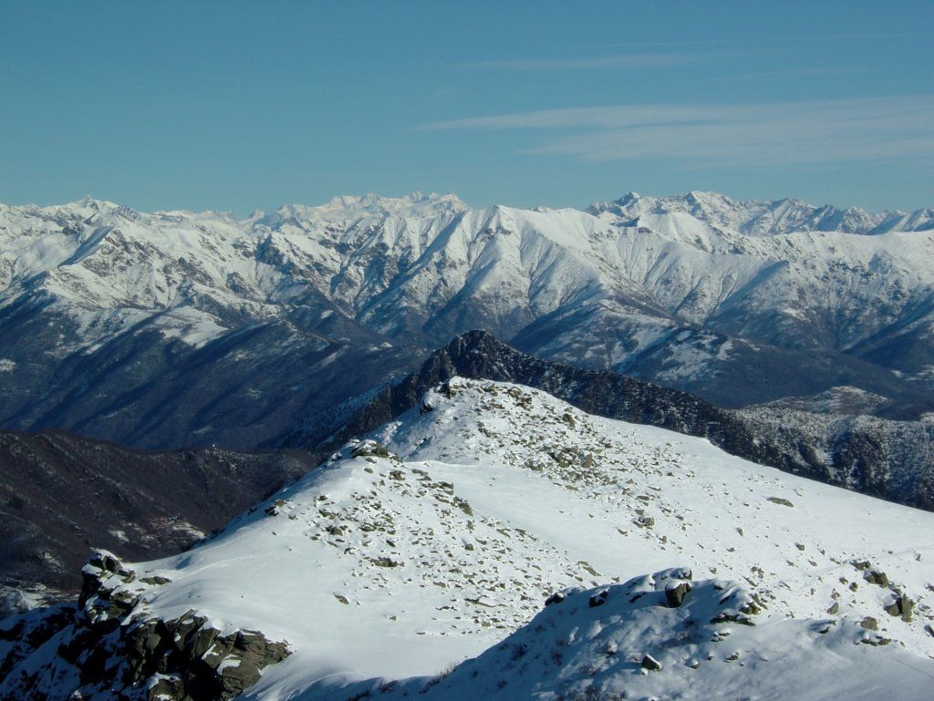 uno sguardo verso la valle d'Aosta ed il monte Rosa