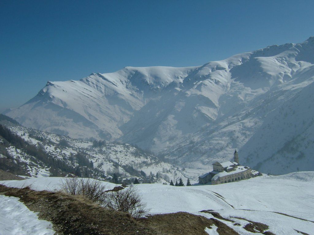 il santuario di Castelmagno ( valle grana-Cuneo)