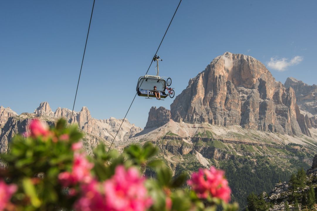 Dolomiti Superski, si lavora per l’apertura estiva di 100 impianti di risalita