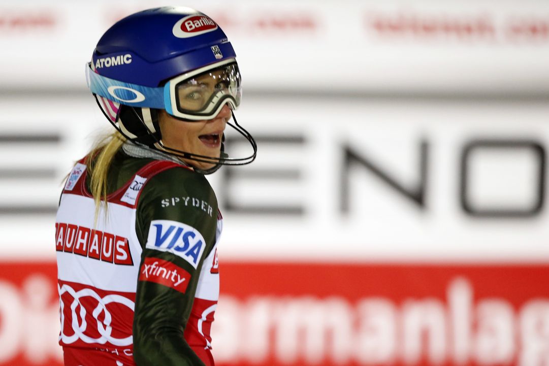 Mikaela Shiffrin trionfa nello slalom di Killington ed eguaglia il numero di vittorie di Annemarie Moser-Pröll