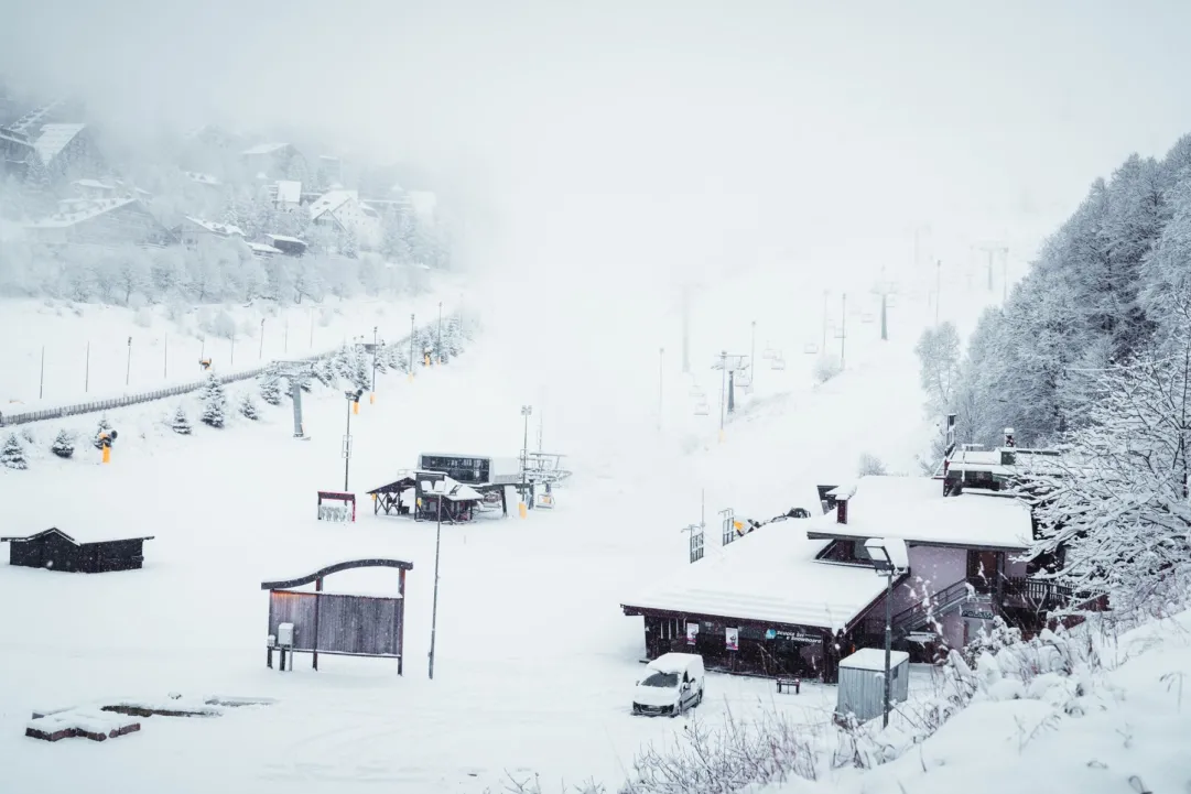 Grazie alle nevicate parte in anticipo la stagione sciistica: le aperture di questo weekend