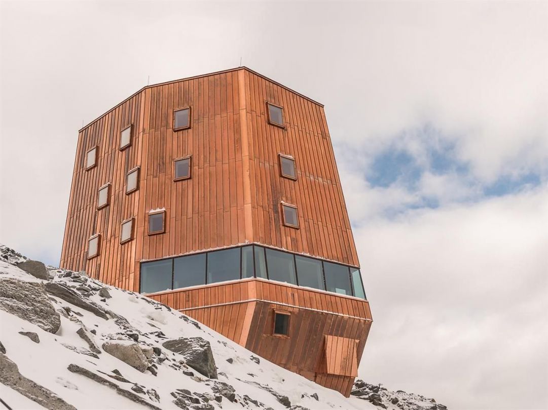 rifugio al Sasso Nero