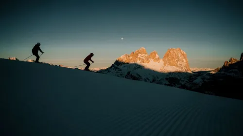 Val di Fassa, il 13 dicembre torna Trentino Ski Sunrise: sci all’alba e colazione in rifugio al Belvedere 