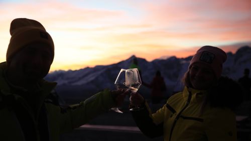 Paganella, dallo sci all’alba ai tramonti. Ecco le più belle esperienze invernali da vivere