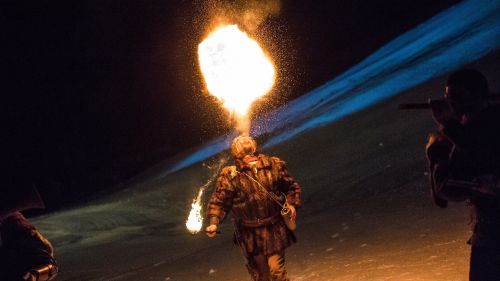 Carnevale sulla neve tra feste in maschera e fiaccolate