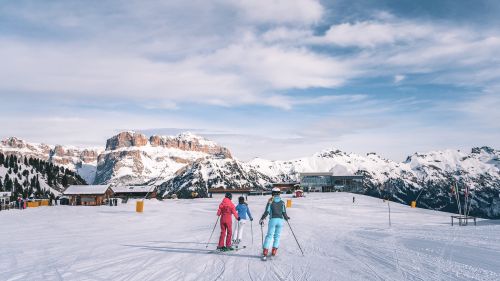 A Bormio esperienze magiche da vivere con Ski Sunrise e benessere alle Terme