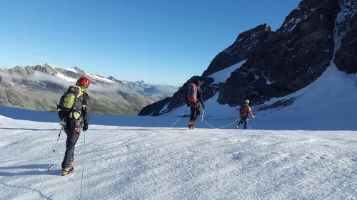 Guide Alpine punto di riferimento per le professioni di montagna. Approvata la nuova legge