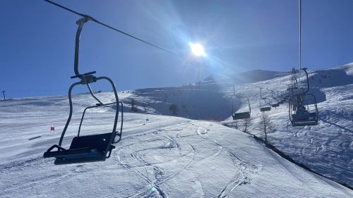 Piemonte, a Macugnaga e a Prali si continua a sciare 