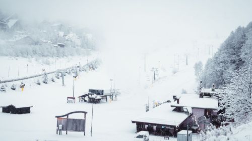 Grazie alle nevicate parte in anticipo la stagione sciistica: le aperture di questo weekend