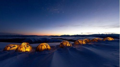 Merano, dormire una notte in tenda a 2300 metri di altezza