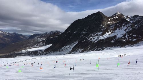 Al via la stagione sciistica in Val Senales