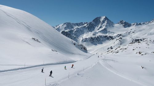 L’Alto Adige anticipa la Fase 2.  Il 25 maggio riapertura di alberghi e impianti di risalita?