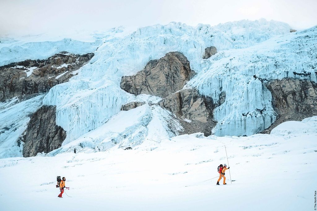 La prima discesa con gli sci dal Lhotse proiettata all'European Outdoor Film Tour