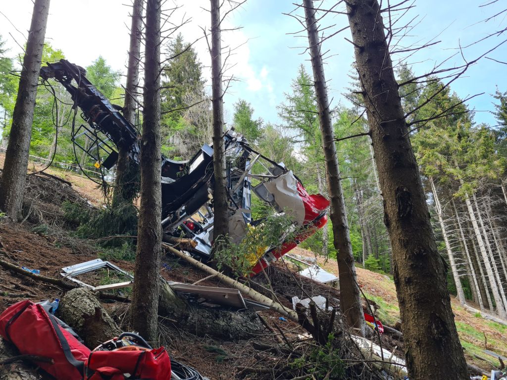 Svolta nelle indagini della funivia Stresa-Mottarone. Tre arresti