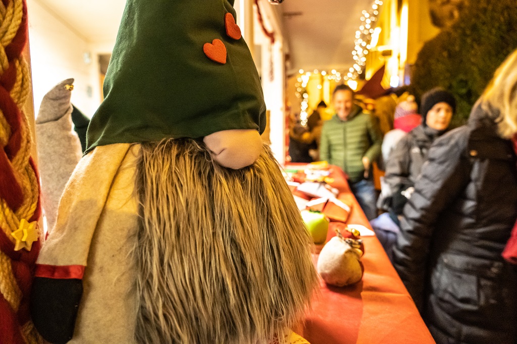 Alpe Cimbra, arriva la magia del Natale con il Mercatino di Lavarone