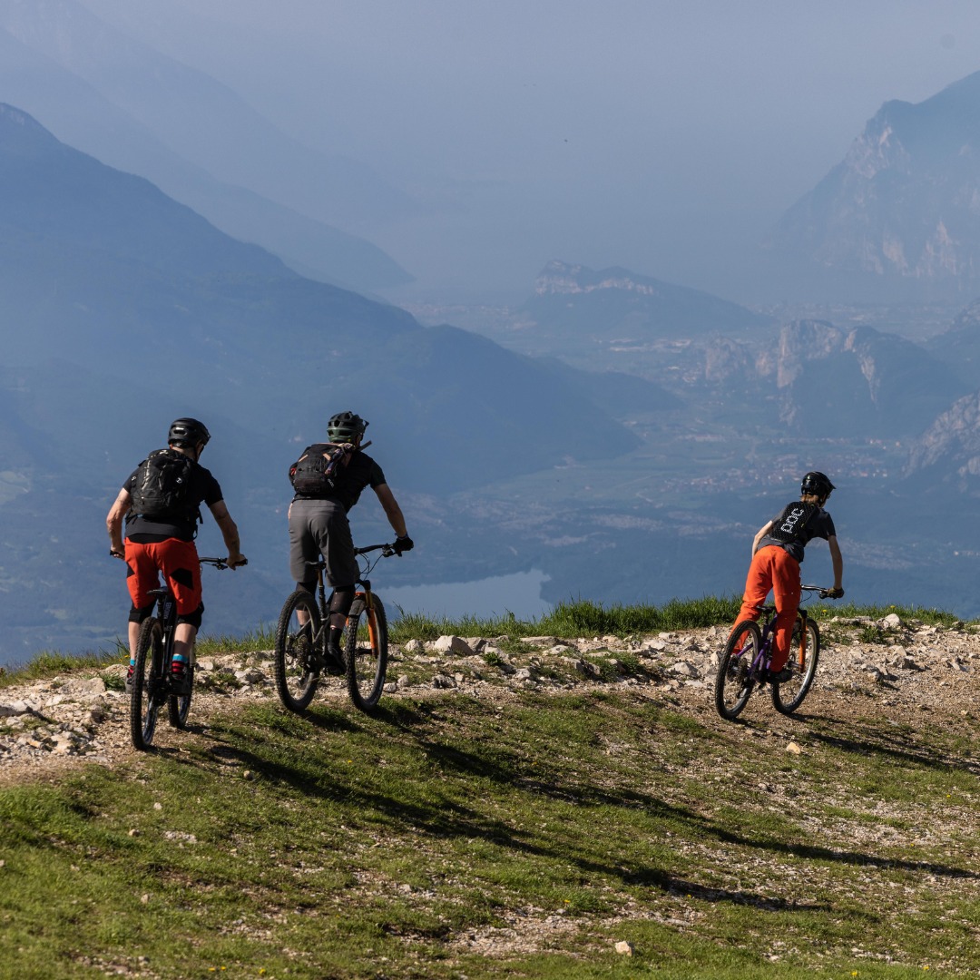 Paganella, la stagione estiva è iniziata: trekking, bike e tante attività per bambini
