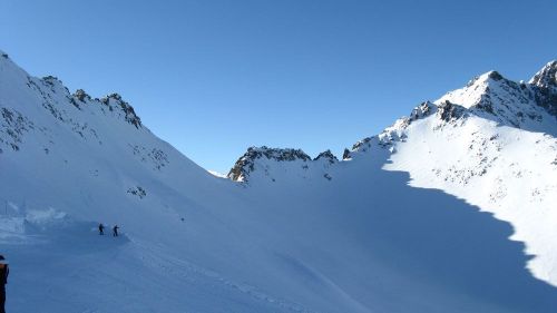 parete di neve sul Presena