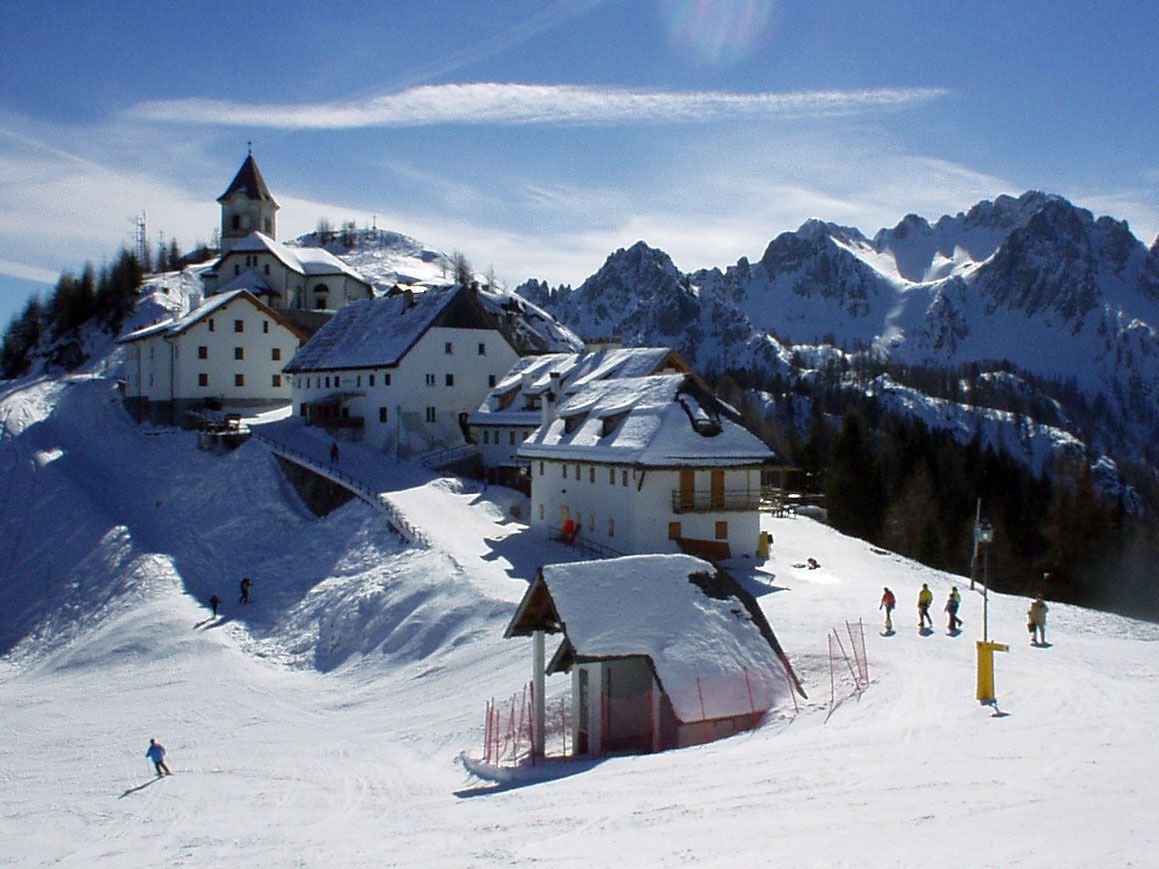 Il Borgo Lussari in cima all'omonimo monte, è il punto di partenza della pista di Prampero