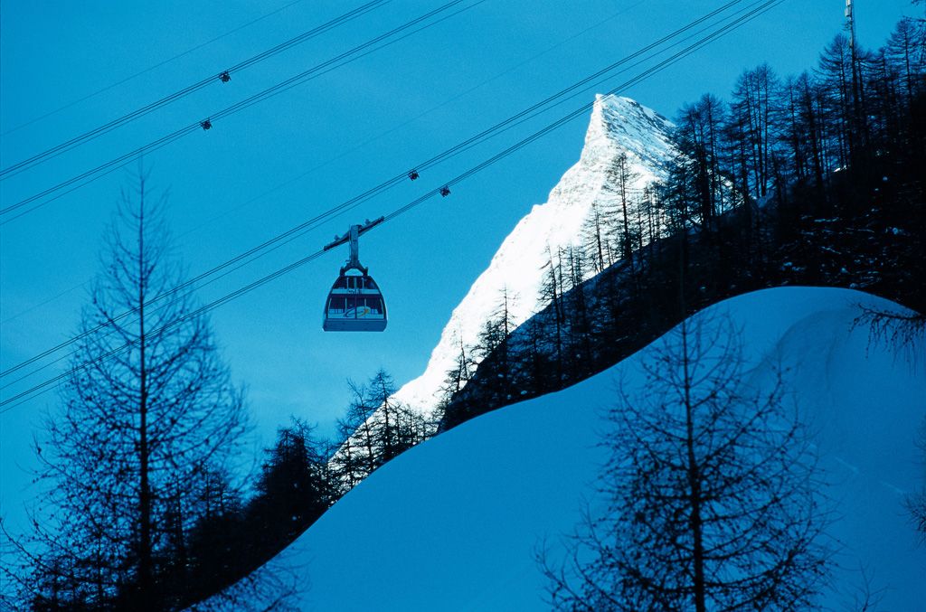 Doppelstockbahn mit Piz Ot