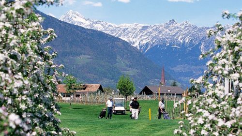 Golf Club di Lana, primavera