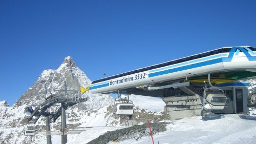 Cervinia, apertura anticipata. Si scia a Plan Maison dal 26 maggio