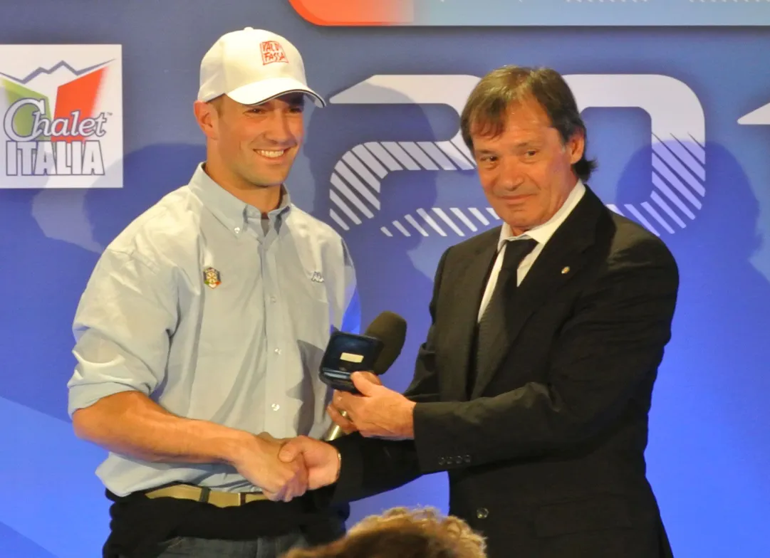 Roda premia Deville come atleta FISI dell'anno a Nissan Skipass