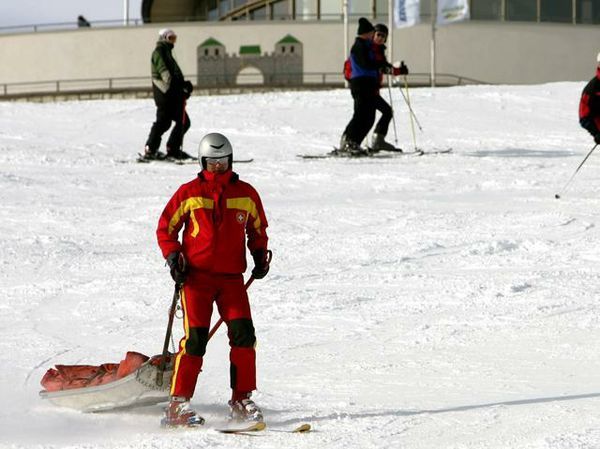 Un soccorrittore sulle piste