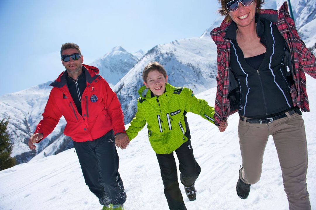 Come scegliere una giacca da neve da donna