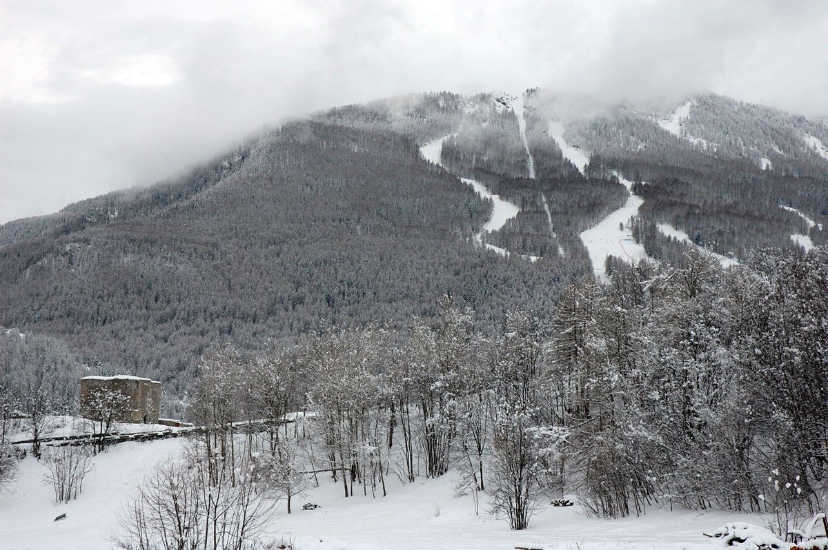 25 ottobre: Bardonecchia si è svegliata coperta da un soffice manto di oltre 20 centimetri di neve alimentando gioia ed entusiasmo in operatori e appassionati