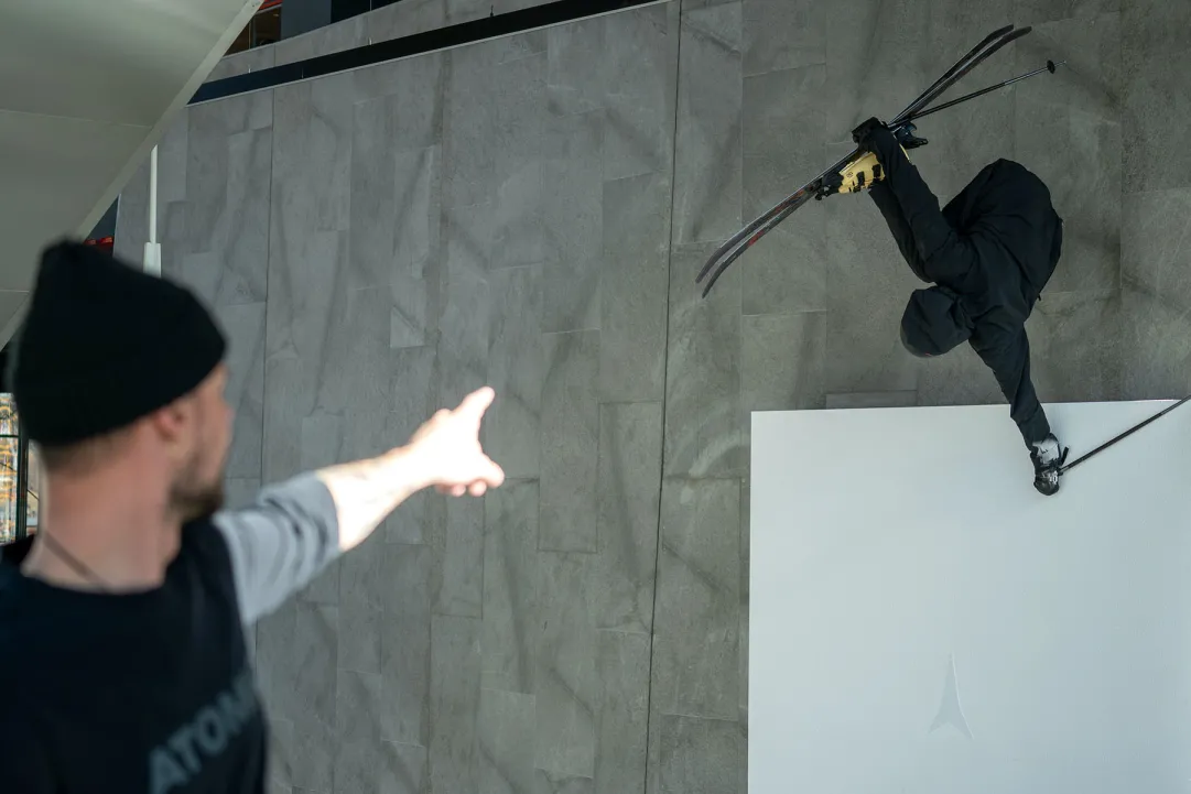 La rivoluzione “freeski” di Atomic a Livigno: nasce lo scarpone che coniuga potenza, precisione e libertà espressiva