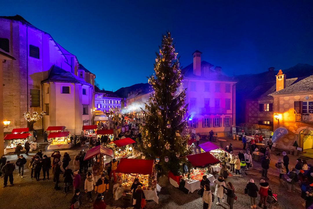 Il Mercatino Di Natale Di Santa Maria Maggiore Tra I Pi Completi E 