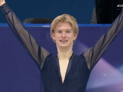Video Daniel Grassl sorprende ed è 4° dopo il corto, Ilia Malinin davanti a Yuma Kagiyama: gli highlights singolo alle Olimpiadi di M