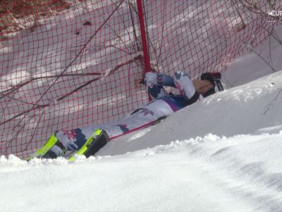 Video McGrath inforca piange nel bosco: lo salom di Bormio regala la scena più toccante dei Giochi