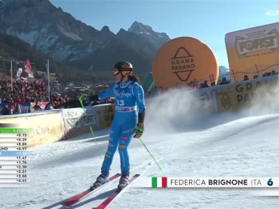 Video Federica Brignone torna in gara quasi 300 giorni dopo. 7° posto nella 1^ manche del gigante di Kronplatz