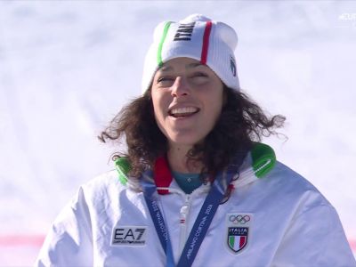 Video Grazie infinite Fede! La premiazione e lInno di Mameli della leggendaria Brignone