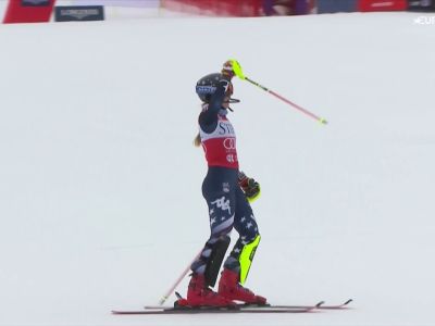 Video Mikaela Shiffrin davanti a tutte in slalom a Copper Mountain, ma non fa il vuoto come in altre occasioni: rivivi la prima manch