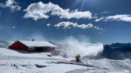 Valle d'Aosta in zona arancione e scatta la limitazione agli skipass giornalieri: la situazione nelle varie località